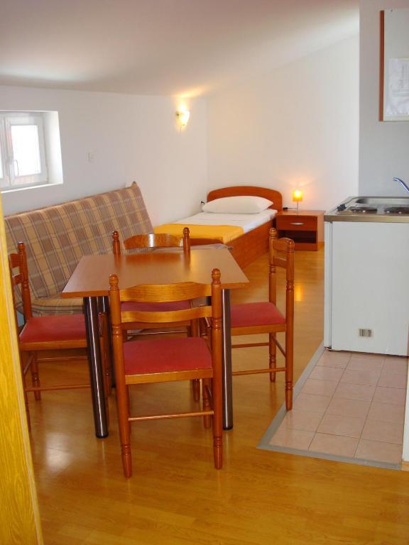 Apartments Nikolas Vodice Szoba fotó